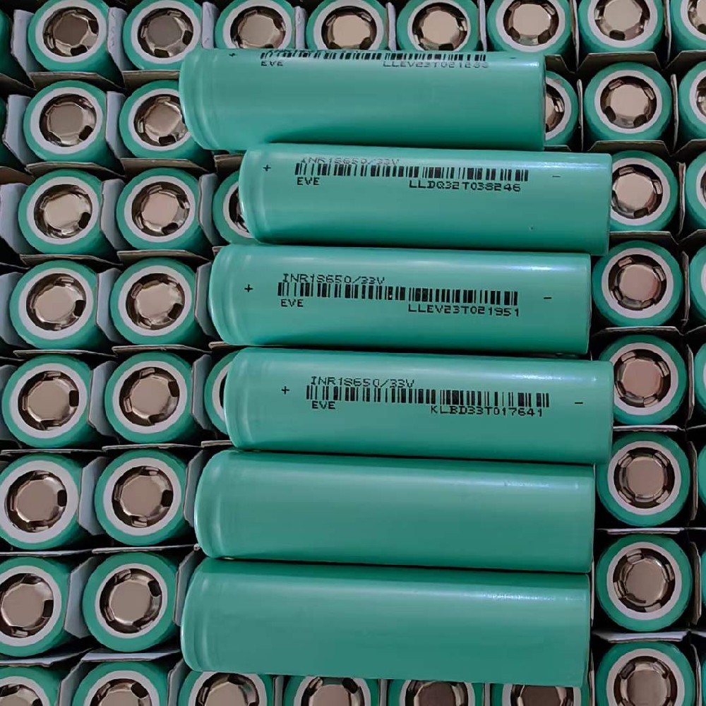 EVE 33V 3300mAh